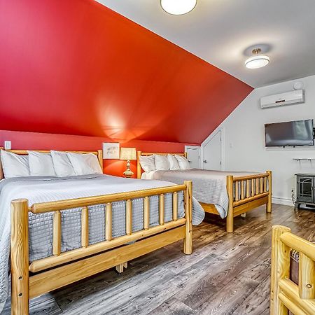 Belle De Nuit Hotel Wakefield Bagian luar foto