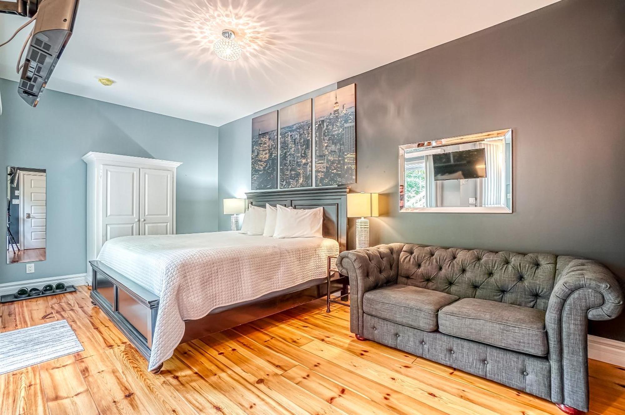 Belle De Nuit Hotel Wakefield Bagian luar foto