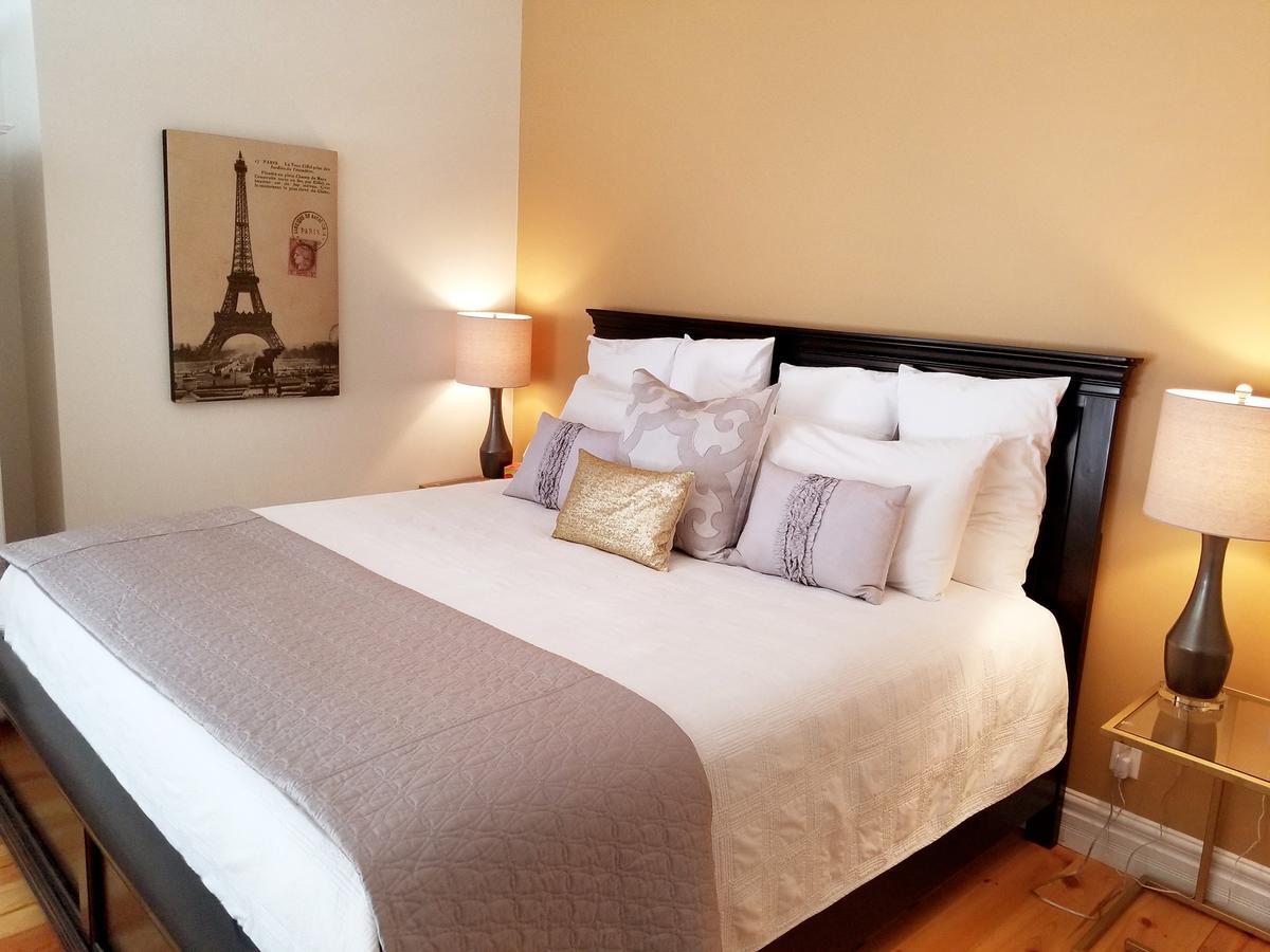 Belle De Nuit Hotel Wakefield Bagian luar foto